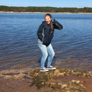 Meet your Posher, Hannah